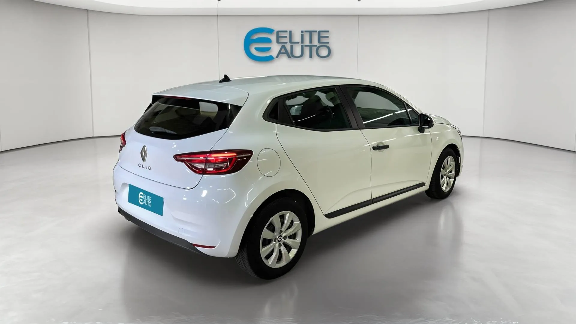 Acheter une renault CLIO SOCIETE BLUE DCI 100 - 21N d’occasion avec 85767km disponible immédiatement - photo 3