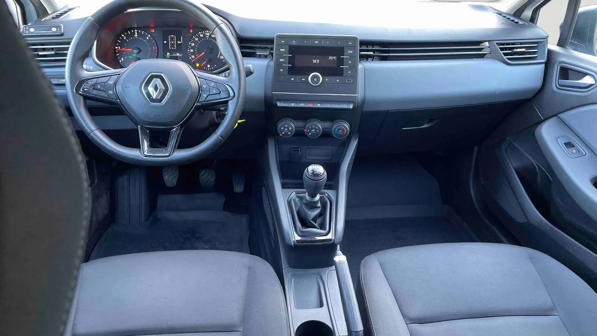 Acheter une renault CLIO SOCIETE BLUE DCI 85 d’occasion avec 46836km disponible immédiatement - photo 9
