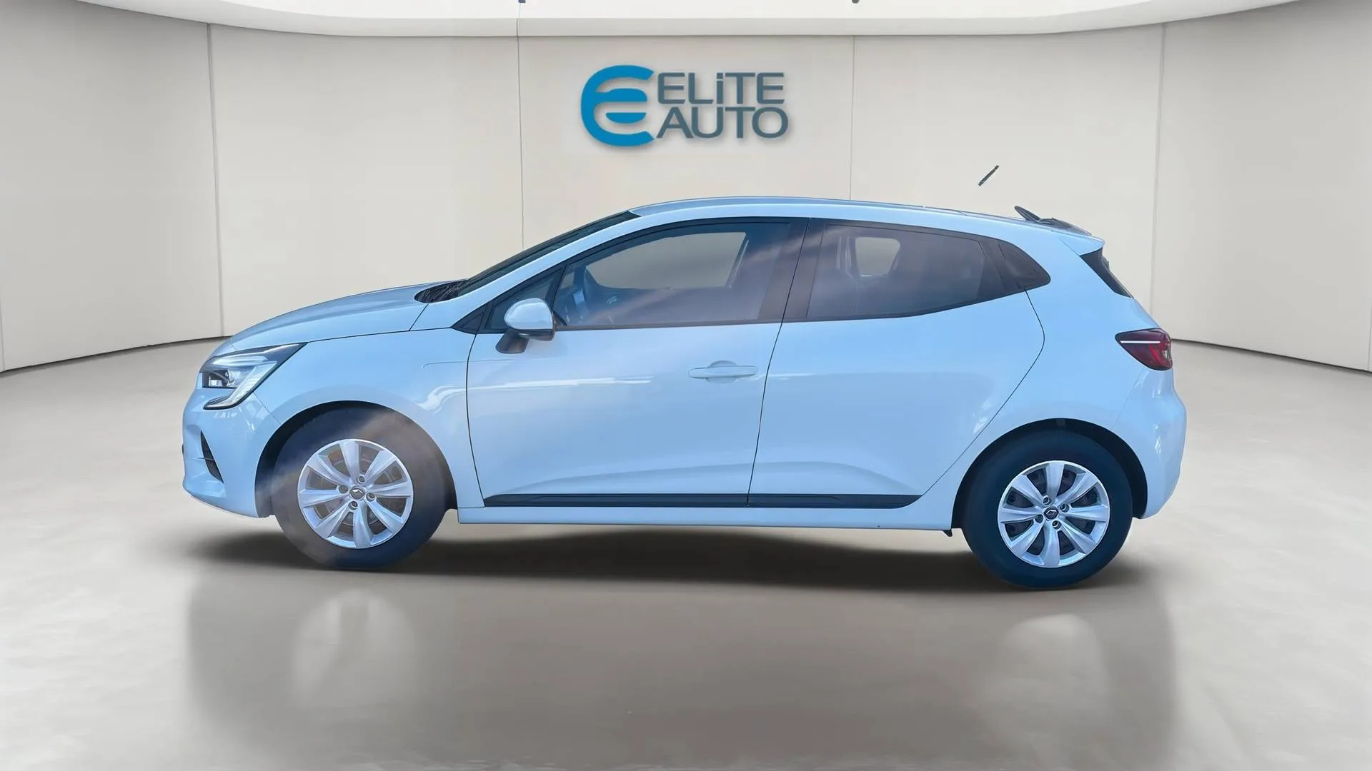 Acheter une renault CLIO SOCIETE BLUE DCI 85 d’occasion avec 91866km disponible immédiatement - photo 4