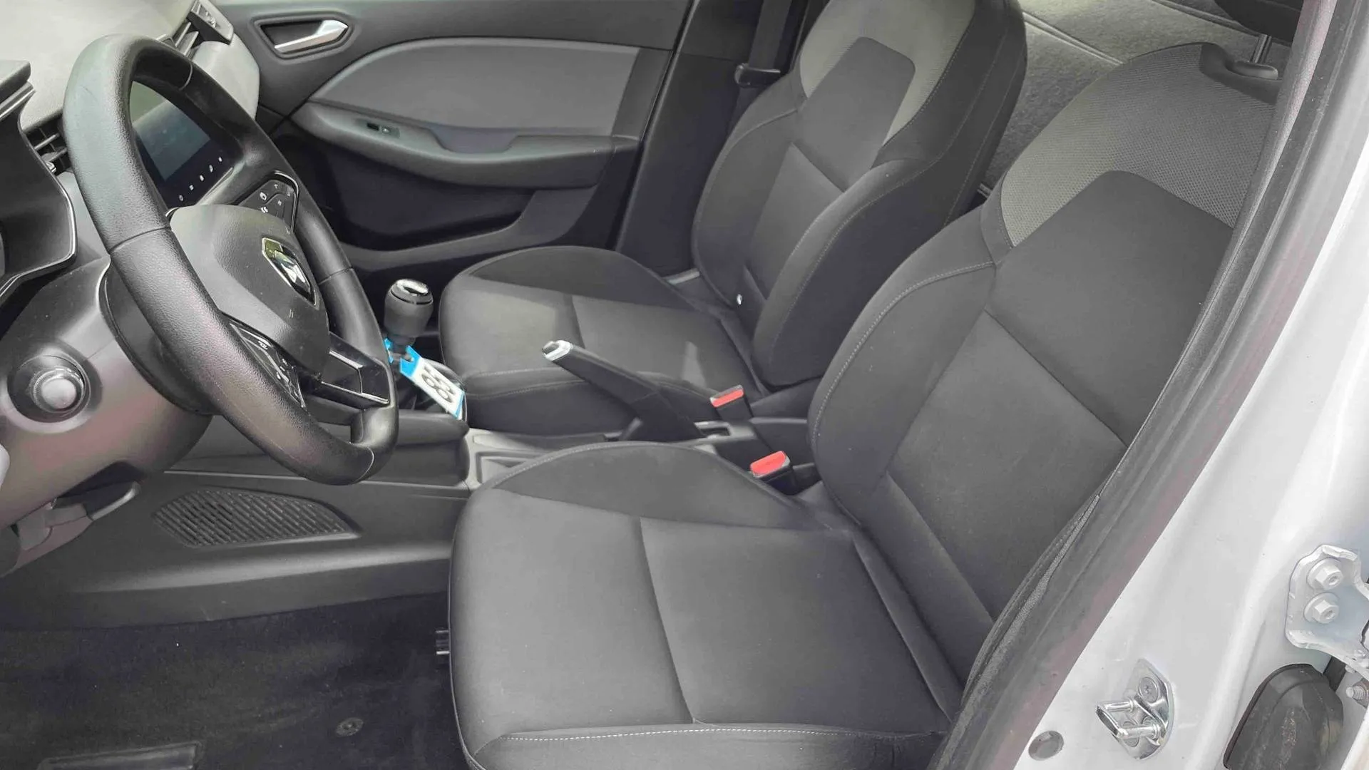 Acheter une renault CLIO SOCIETE BLUE DCI 85 d’occasion avec 82044km disponible immédiatement - photo 11