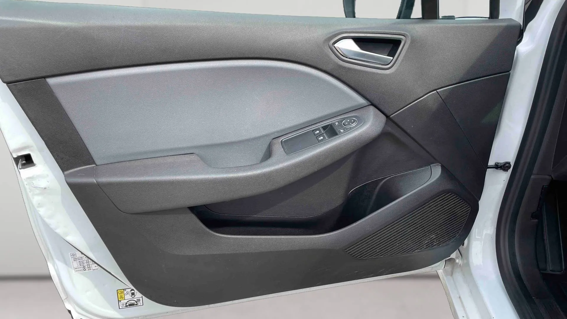 Acheter une renault CLIO SOCIETE BLUE DCI 85 d’occasion avec 82044km disponible immédiatement - photo 16