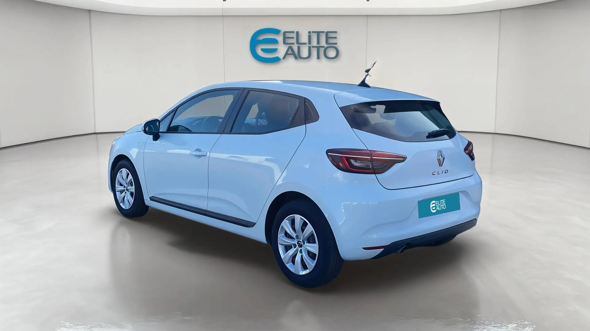 Acheter une renault CLIO SOCIETE BLUE DCI 85 d’occasion avec 91866km disponible immédiatement - photo 8