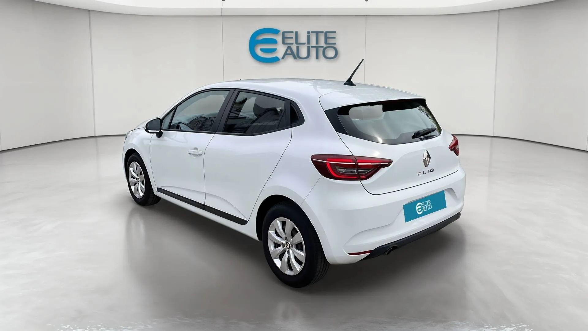 Acheter une renault CLIO SOCIETE BLUE DCI 85 d’occasion avec 82044km disponible immédiatement - photo 8