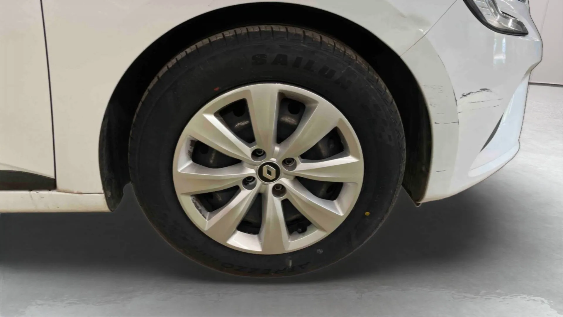 Acheter une renault CLIO SOCIETE BLUE DCI 85 d’occasion avec 94525km disponible immédiatement - photo 14