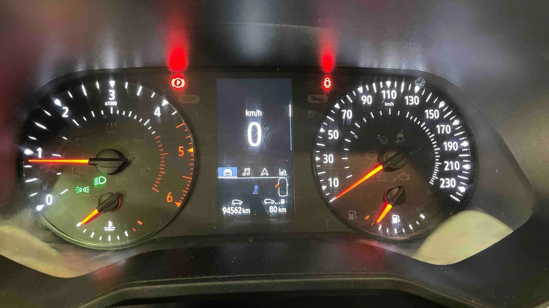 Acheter une renault CLIO SOCIETE BLUE DCI 85 d’occasion avec 94525km disponible immédiatement - photo 19