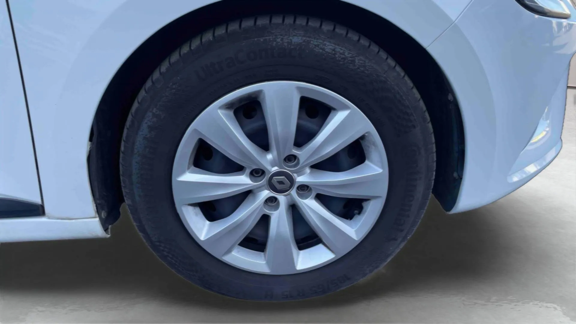 Acheter une renault CLIO SOCIETE BLUE DCI 85 d’occasion avec 91866km disponible immédiatement - photo 14
