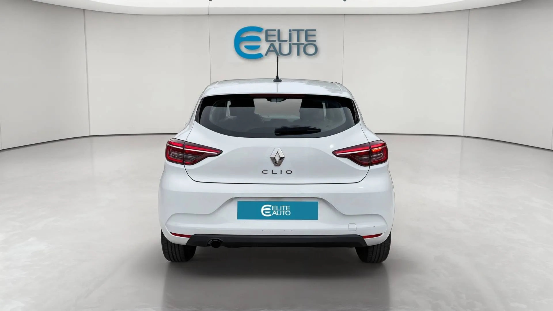 Acheter une renault CLIO SOCIETE BLUE DCI 85 d’occasion avec 82044km disponible immédiatement - photo 7