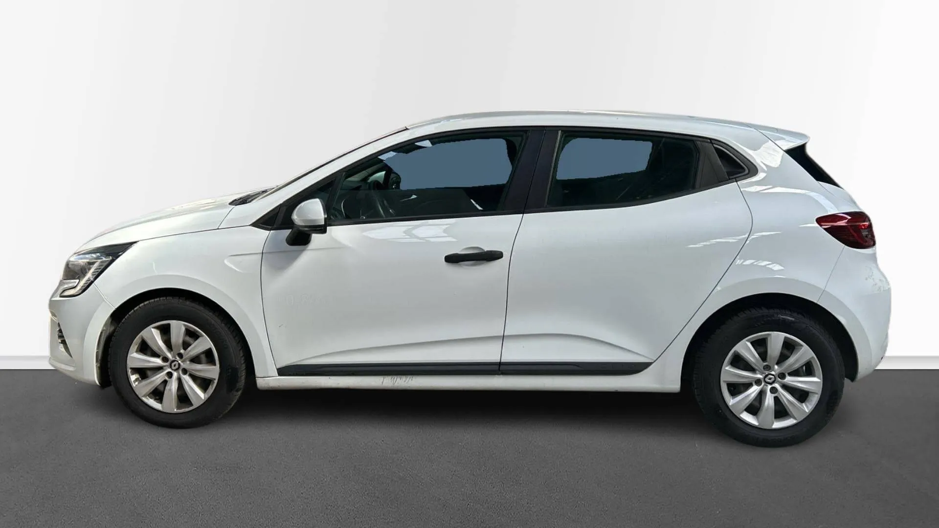 Acheter une renault CLIO SOCIETE BLUE DCI 85 d’occasion avec 74485km disponible immédiatement - photo 2