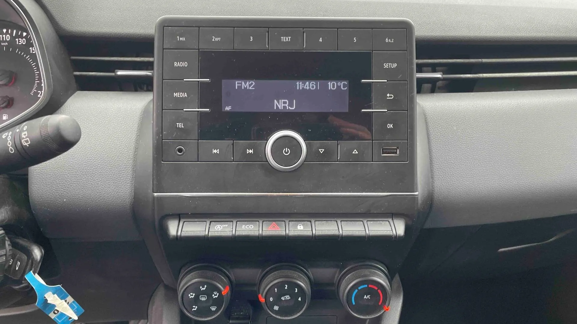 Acheter une renault CLIO SOCIETE BLUE DCI 85 d’occasion avec 77843km disponible immédiatement - photo 19