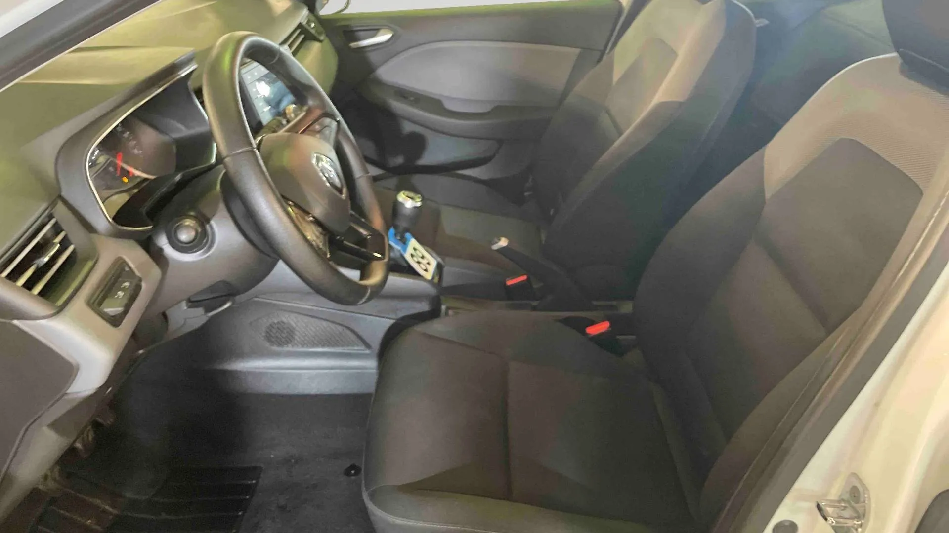 Acheter une renault CLIO SOCIETE BLUE DCI 85 d’occasion avec 104115km disponible immédiatement - photo 11