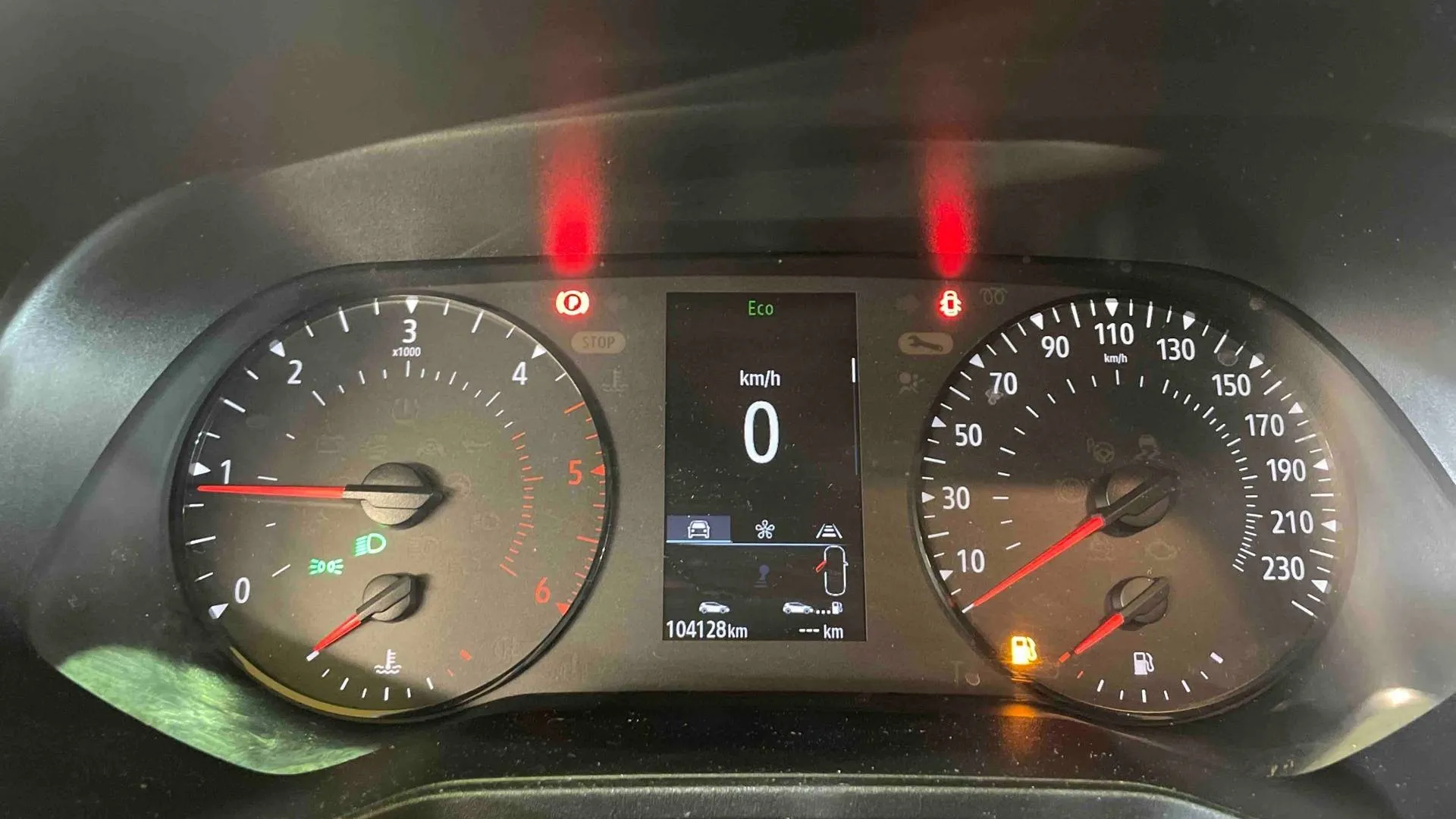 Acheter une renault CLIO SOCIETE BLUE DCI 85 d’occasion avec 104115km disponible immédiatement - photo 18
