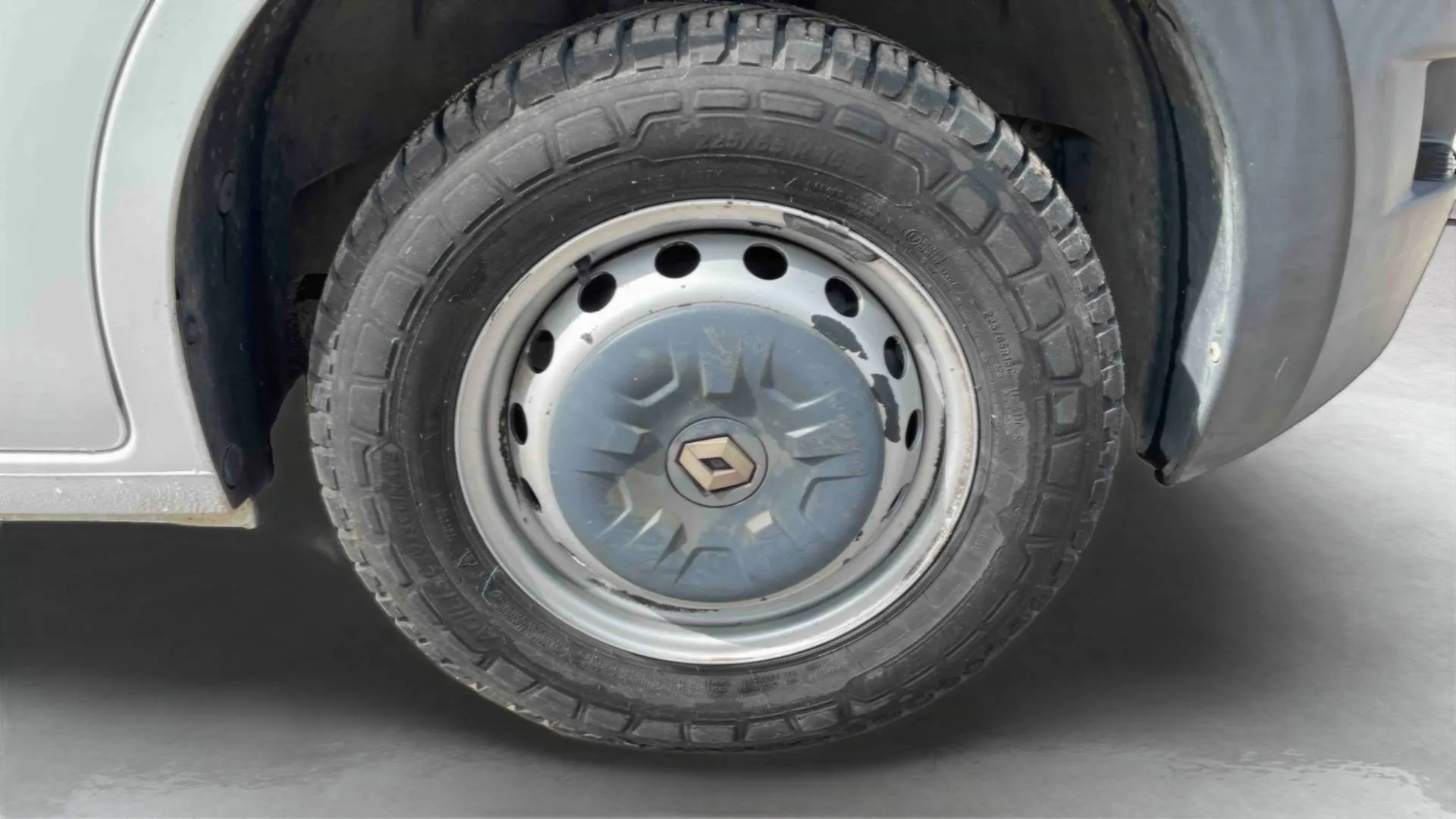 Acheter une renault MASTER FGN L2H2 3.5t 2.3 dCi 145 ENERGY E6 d’occasion avec 48780km disponible immédiatement - photo 14