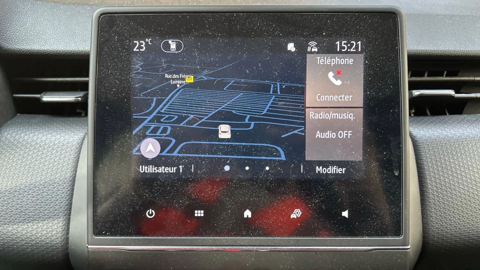 Acheter une renault Clio TCe 90 - 21 d’occasion avec 20880km disponible immédiatement - photo 16