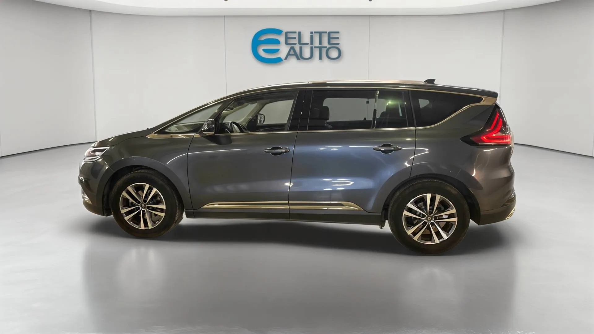 Acheter une renault Espace Blue dCi 160 EDC d’occasion avec 102756km disponible immédiatement - photo 4