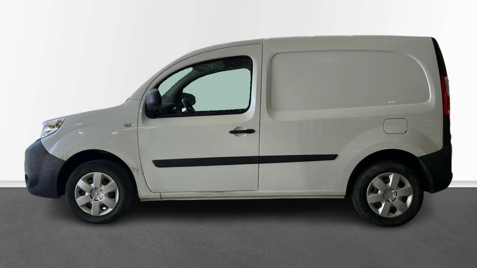 Acheter une renault KANGOO EXPRESS BLUE DCI 95 d’occasion avec 27571km disponible immédiatement - photo 2