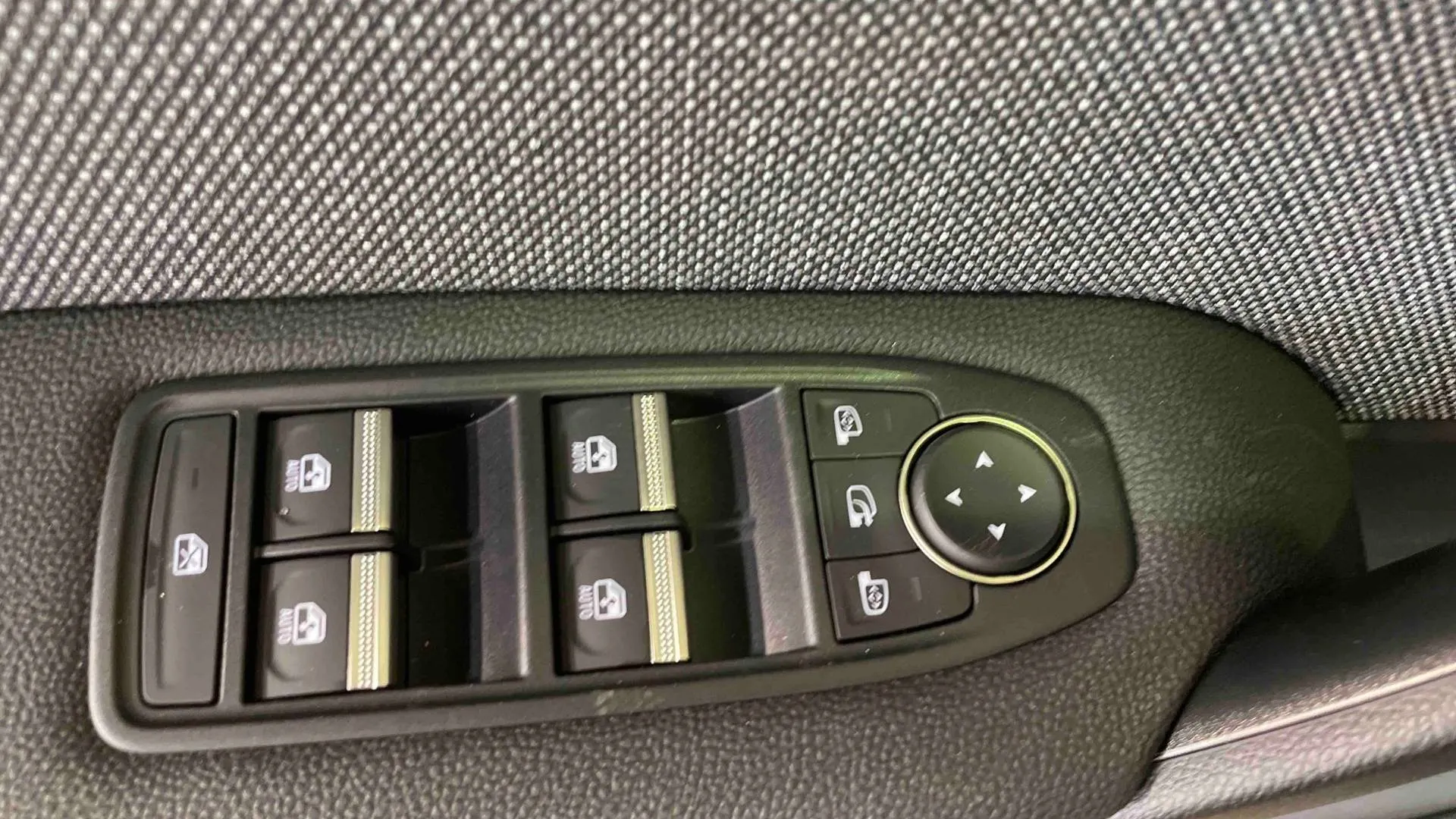 renault Symbioz E-Tech full hybrid 160 ch en stock - 5 portes - offre 289185 - photo 16