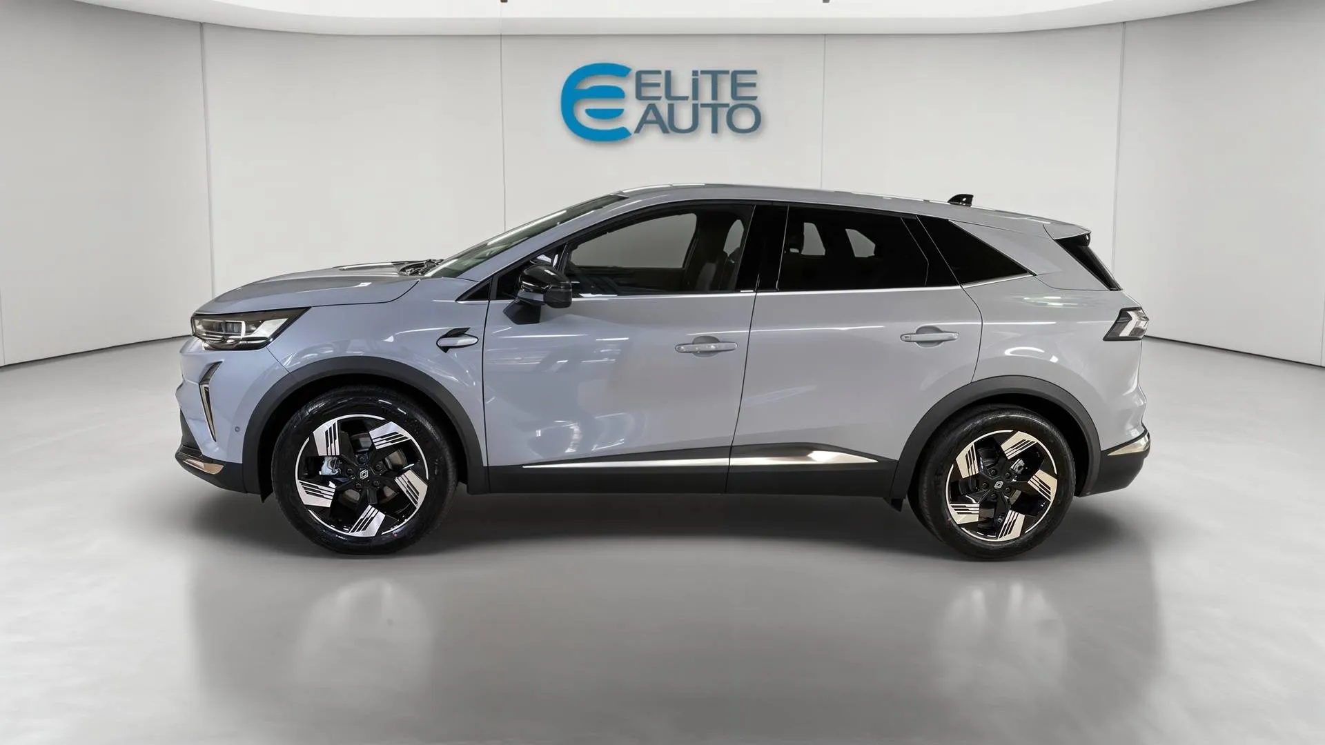 renault Symbioz E-Tech full hybrid 160 ch en stock - 5 portes - offre 289188 - photo 4