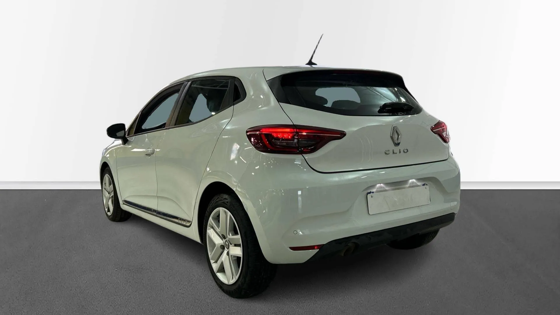 Acheter une renault Clio TCe 90 d’occasion avec 65181km disponible immédiatement - photo 3