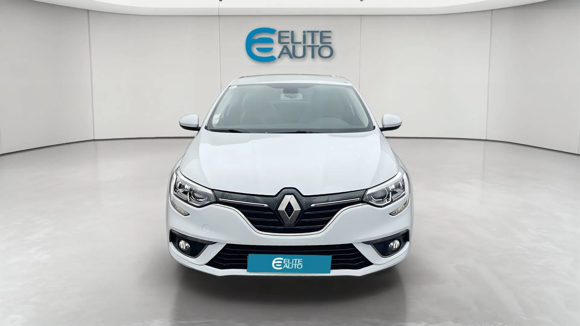 Acheter une renault MEGANE IV SOCIETE BLUE DCI 95 d’occasion avec 73056km disponible immédiatement - photo 5