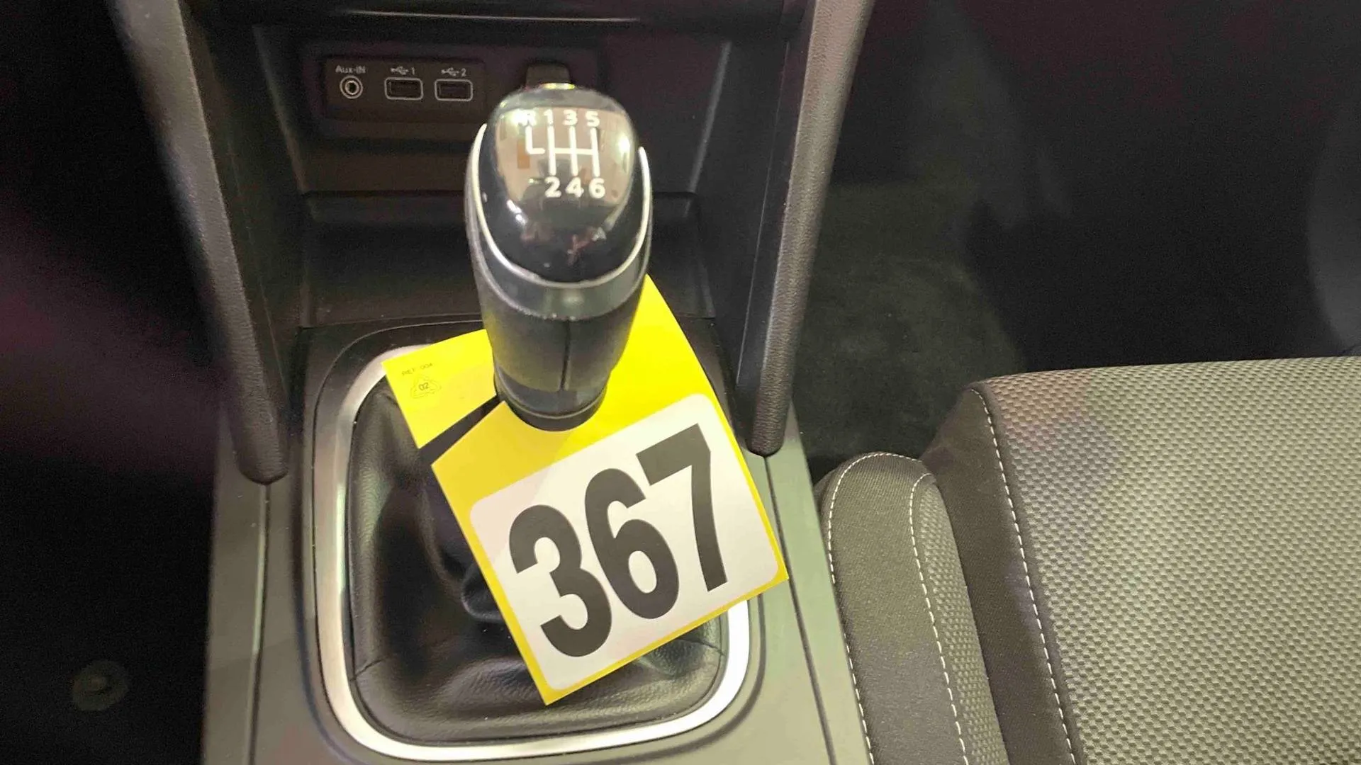 Acheter une renault MEGANE IV SOCIETE BLUE DCI 115 d’occasion avec 85691km disponible immédiatement - photo 23