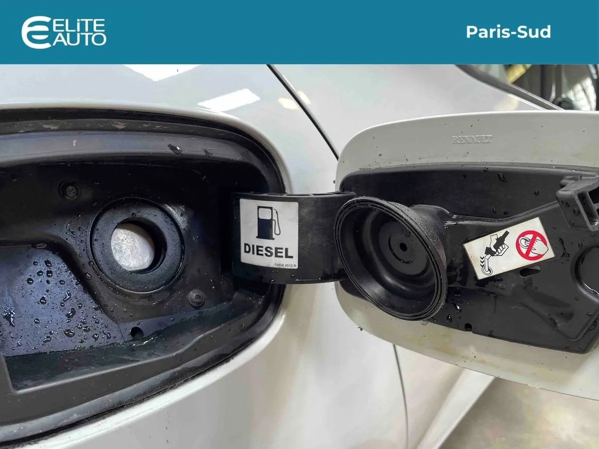 Acheter une renault MEGANE IV SOCIETE DCI 110 ENERGY d’occasion avec 92326km disponible immédiatement - photo 24