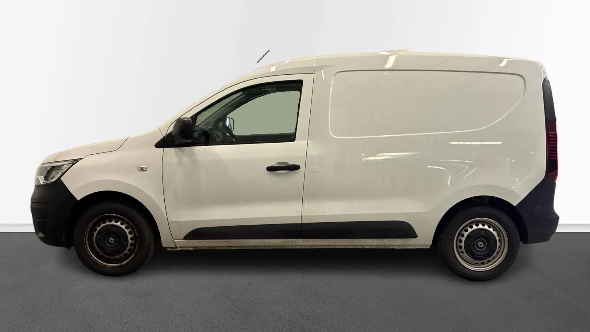 Acheter une renault EXPRESS VAN BLUE DCI 95 - 22 d’occasion avec 95142km disponible immédiatement - photo 2