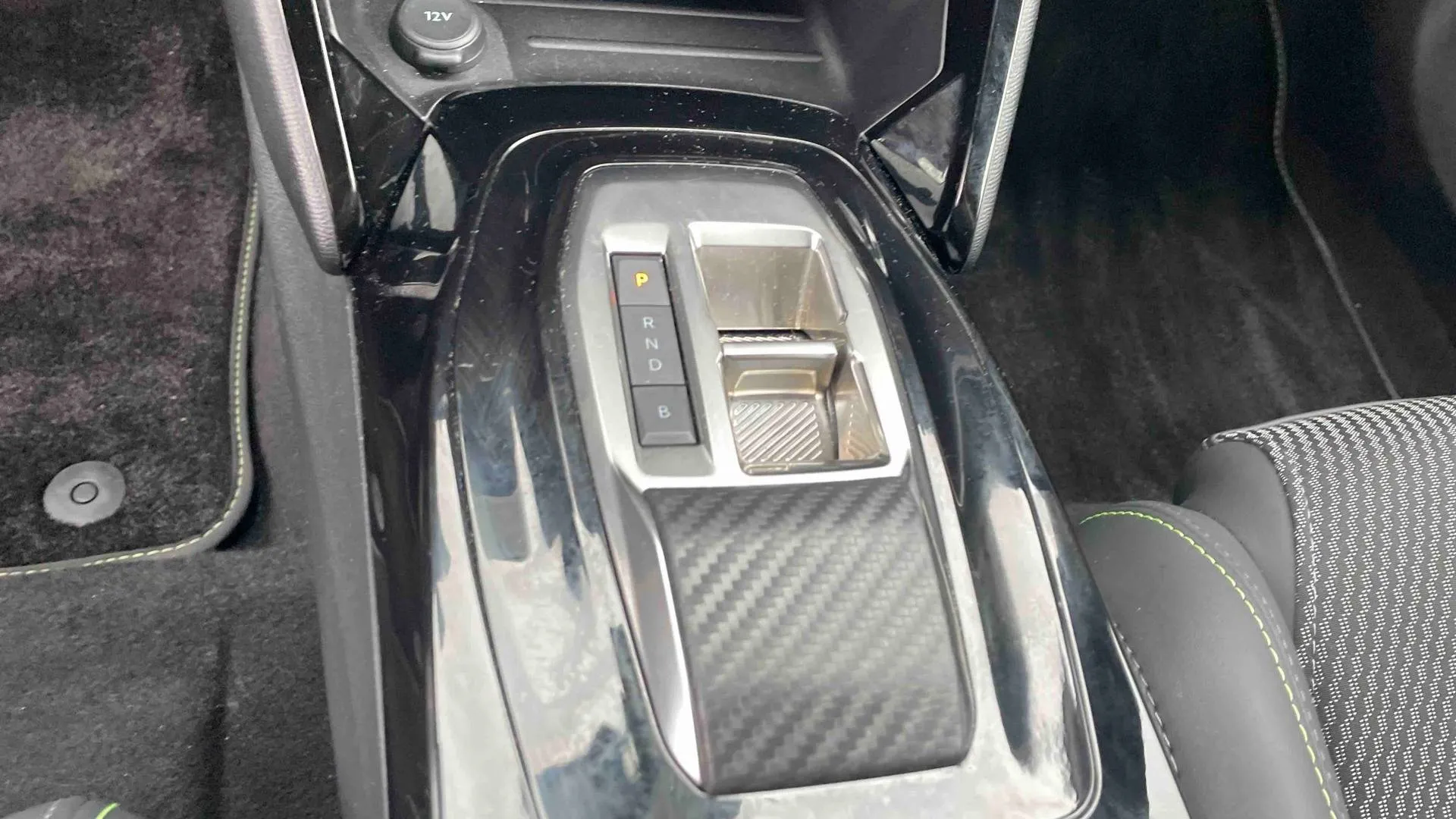 Acheter une peugeot 2008 Electrique 156 ch 54 kWh d’occasion avec 21388km disponible immédiatement - photo 20