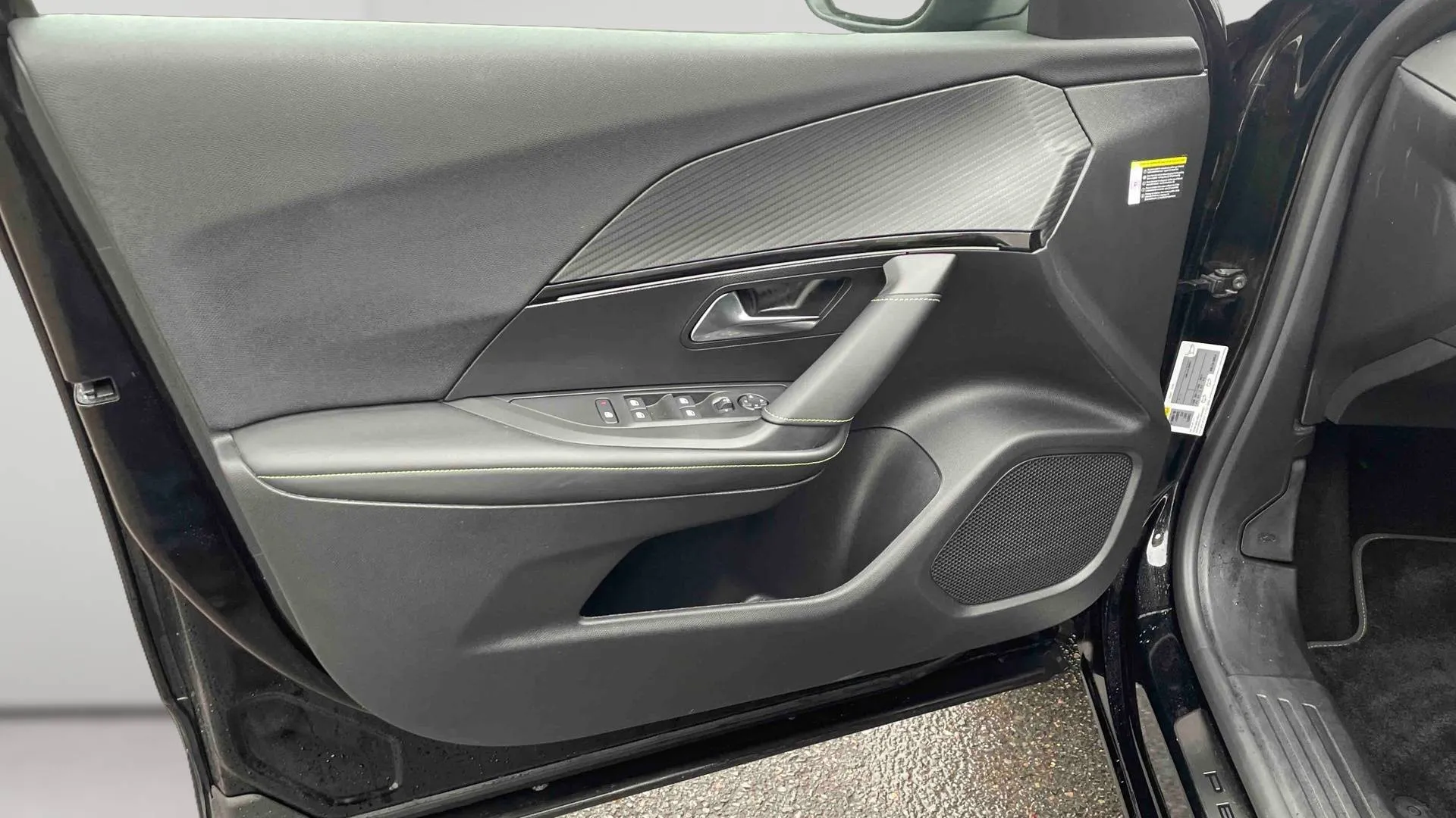 Acheter une peugeot 2008 Electrique 156 ch 54 kWh d’occasion avec 21388km disponible immédiatement - photo 16