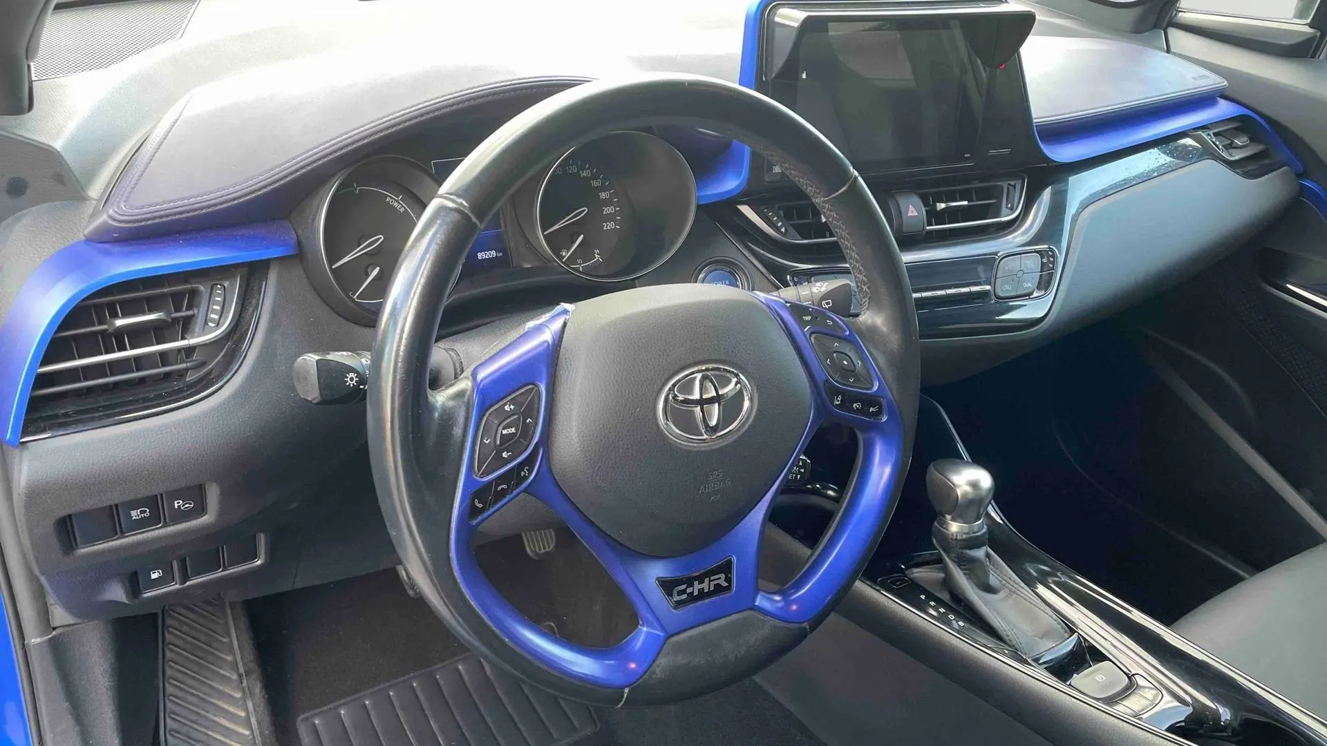 Acheter une toyota C-HR Hybride 122h d’occasion avec 88908km disponible immédiatement - photo 10