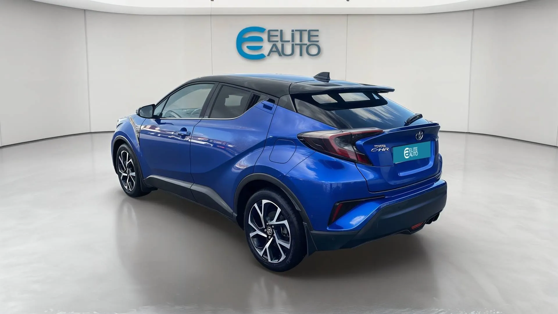 Acheter une toyota C-HR Hybride 122h d’occasion avec 88908km disponible immédiatement - photo 8