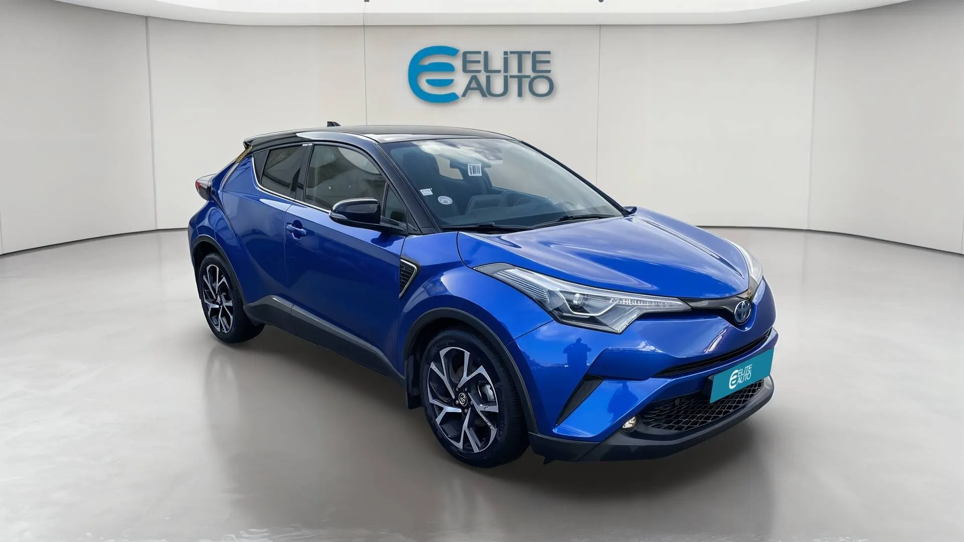 Acheter une toyota C-HR Hybride 122h d’occasion avec 88908km disponible immédiatement - photo 6