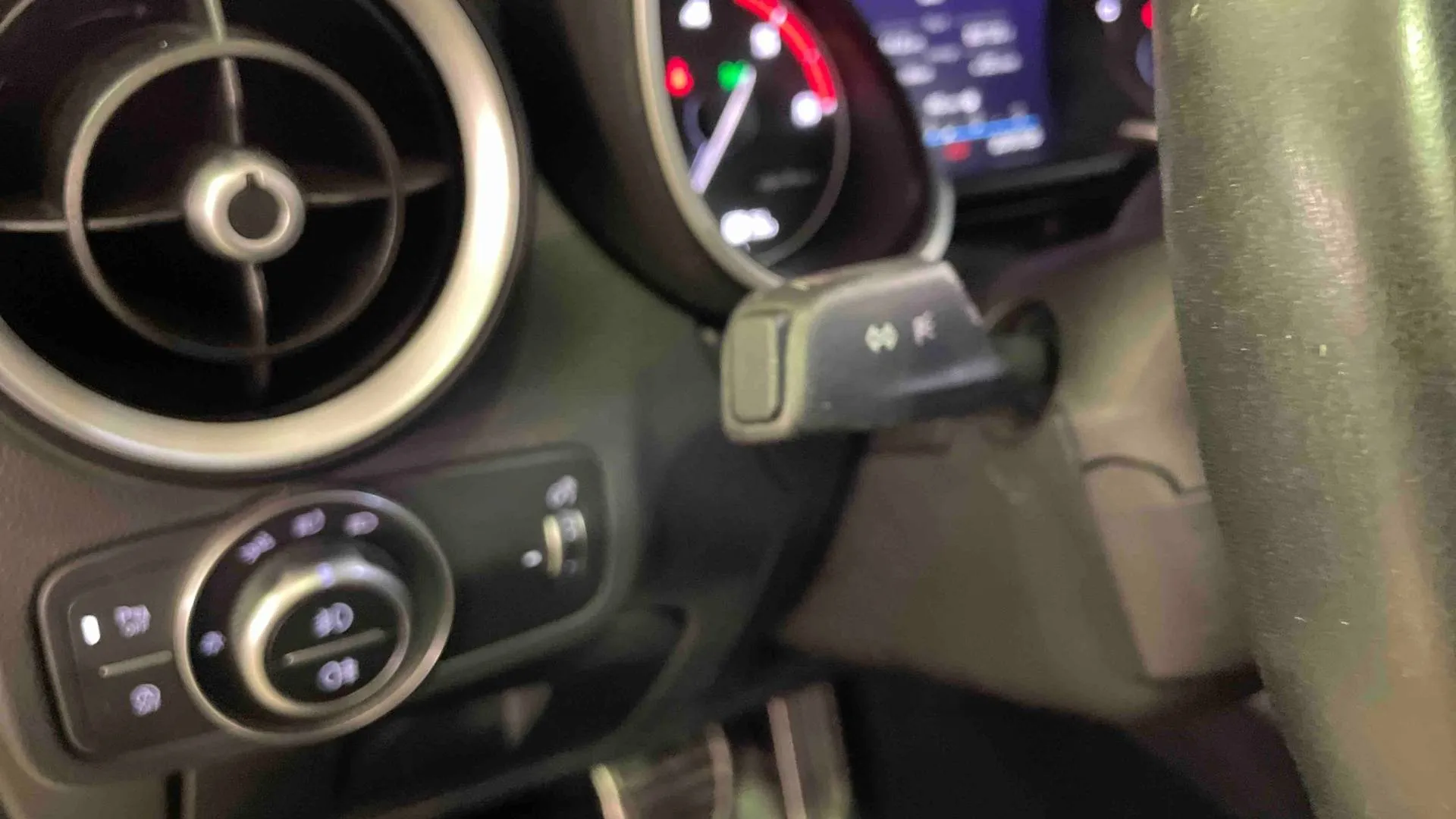 Acheter une alfa-romeo Stelvio 2.2 190 ch Q4 AT8 d’occasion avec 50170km disponible immédiatement - photo 18