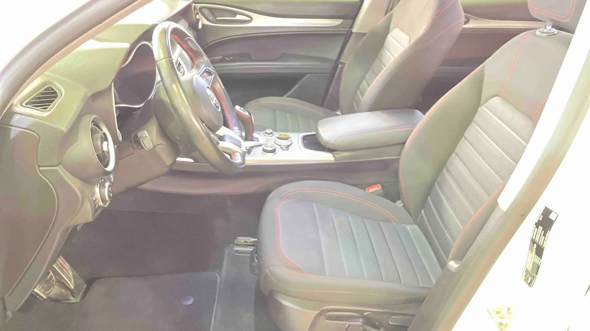 Acheter une alfa-romeo Stelvio 2.2 190 ch Q4 AT8 d’occasion avec 50170km disponible immédiatement - photo 11