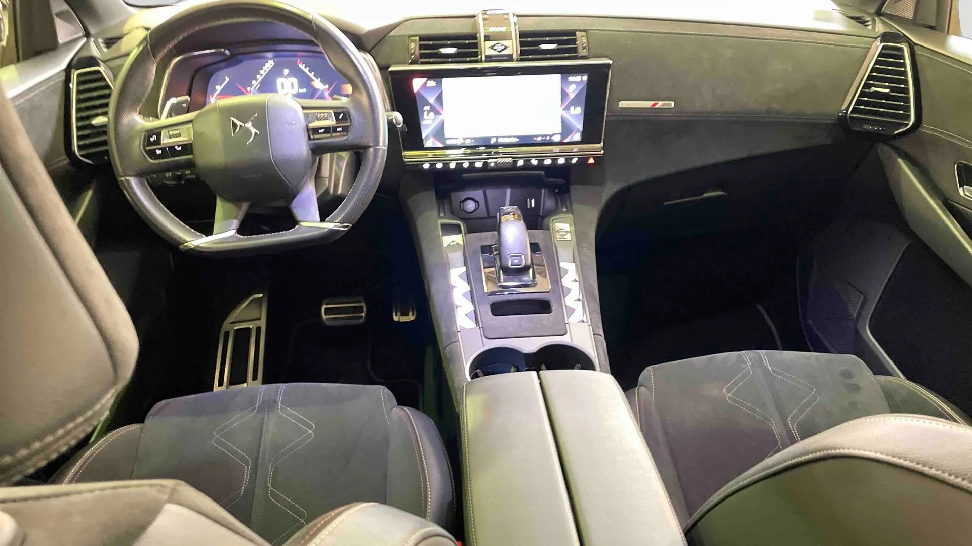 Acheter une ds DS7 Crossback BlueHDi 130 EAT8 d’occasion avec 89756km disponible immédiatement - photo 9