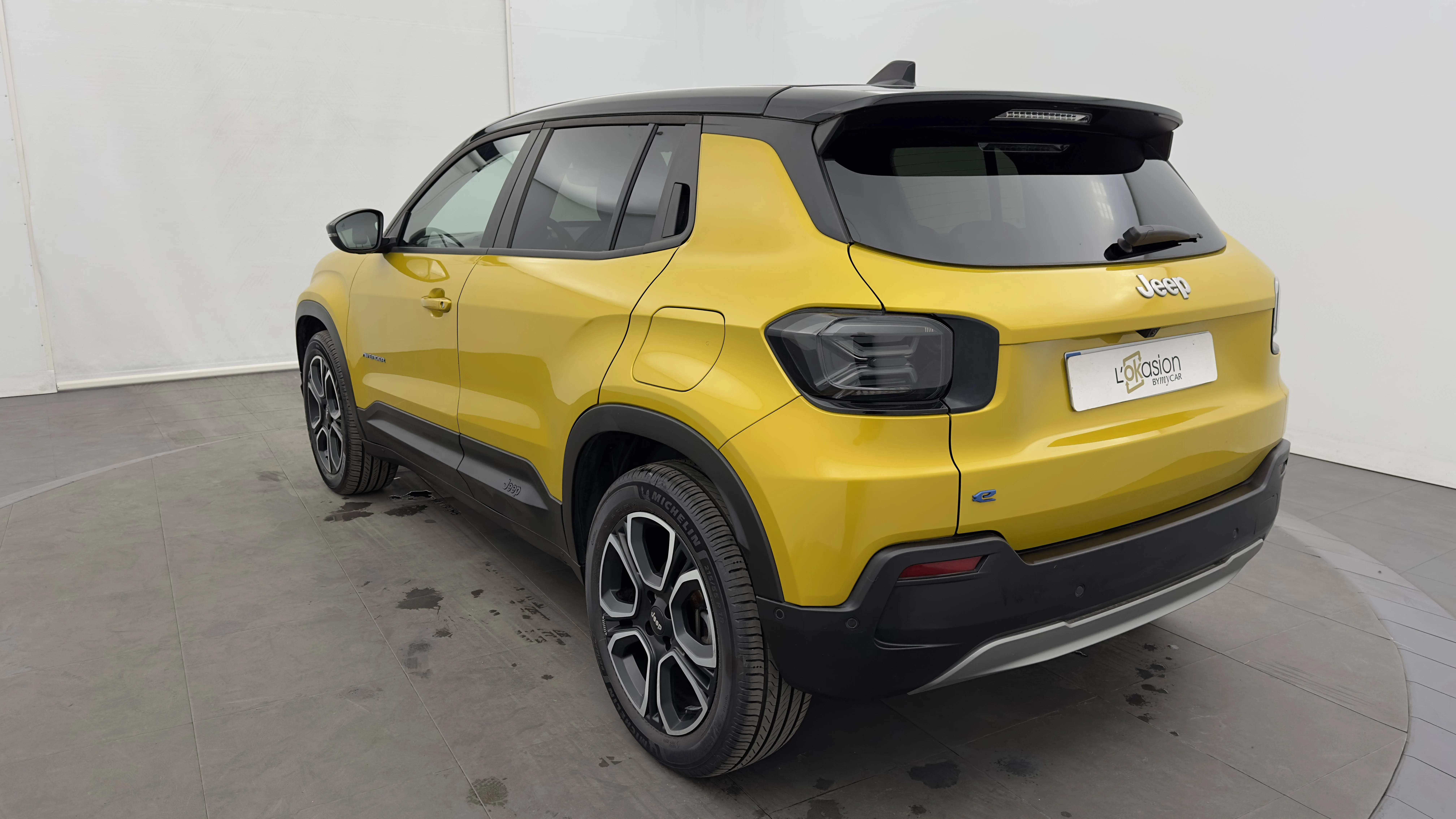 Acheter une jeep Avenger 115 kW 4x2 d’occasion avec 41082km disponible immédiatement - photo 8