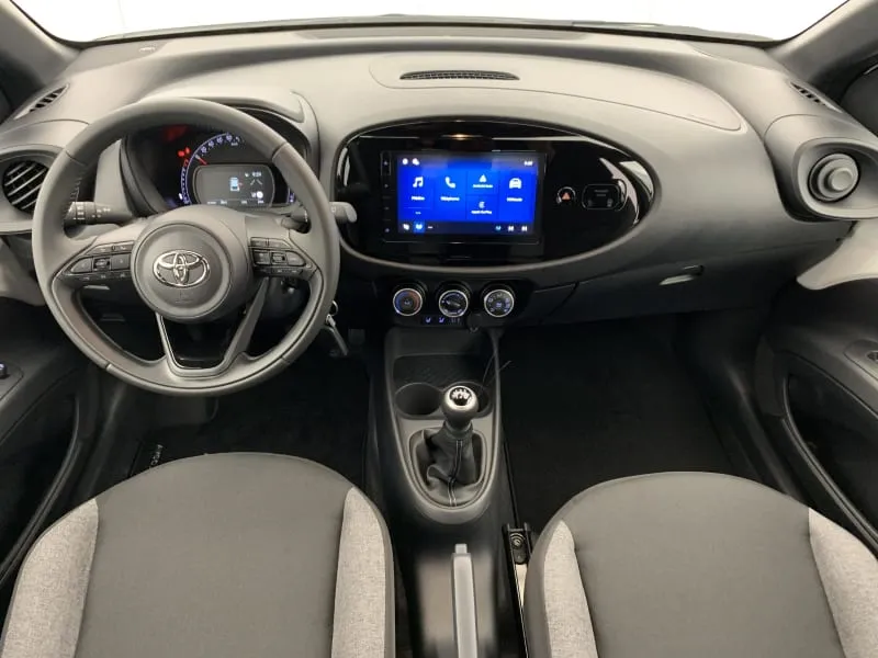 TOYOTA AYGO X Dynamic - photo 12
