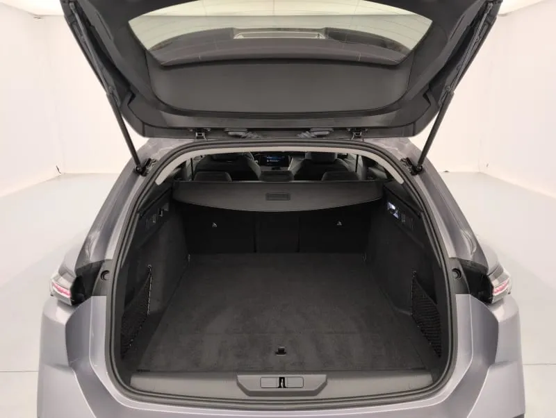 PEUGEOT 308 SW PHEV 180 e-EAT8 Allure Pack - photo 11