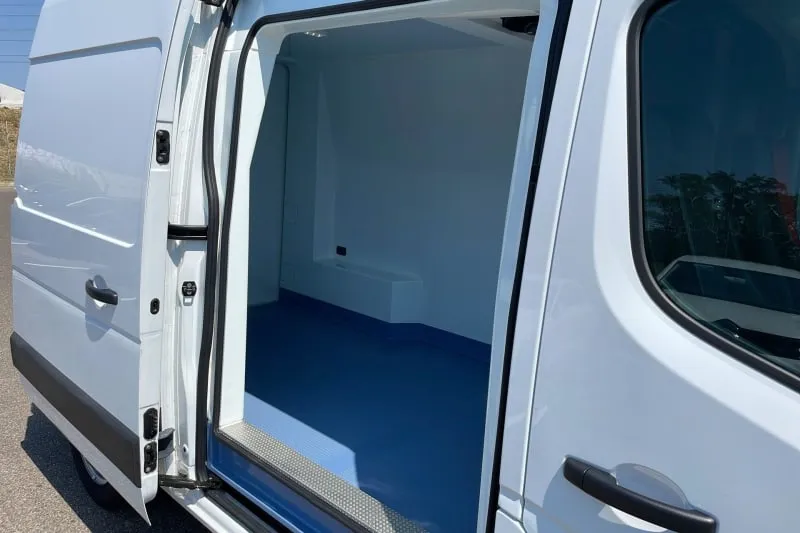 Utilitaire renault TRAC F3500 L2H2 BLUE DCI 145 CONFORT 4 portes neuf moins cher par mandataire - photo 12
