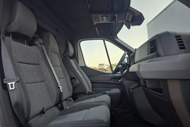 Utilitaire renault BLUE DCI 130 L2H2 3T5 TR EXTRA 4 portes neuf moins cher par mandataire - photo 12