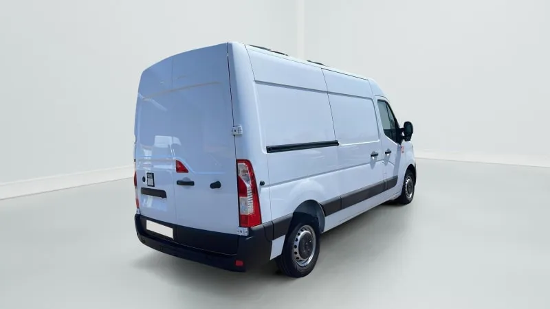 Utilitaire renault TRAC F3500 L2H2 BLUE DCI 145 CONFORT 4 portes neuf moins cher par mandataire - photo 30