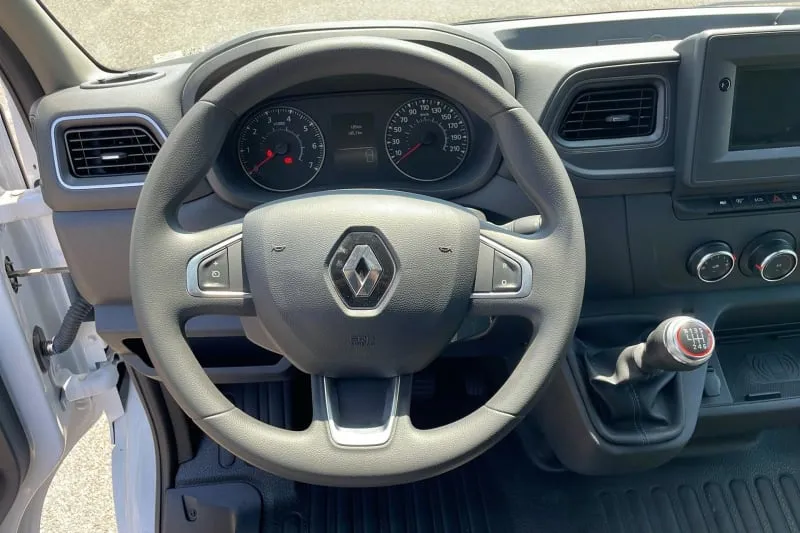 Utilitaire renault TRAC F3500 L2H2 BLUE DCI 145 CONFORT 4 portes neuf moins cher par mandataire - photo 35