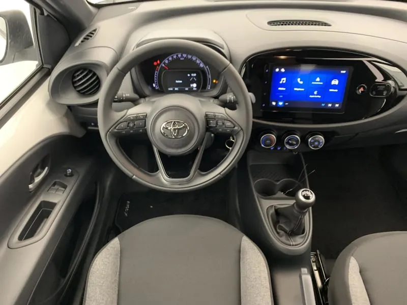 TOYOTA AYGO X Dynamic - photo 13