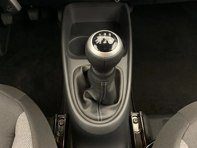 TOYOTA AYGO X Dynamic - photo 16