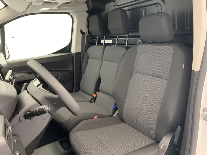 Utilitaire peugeot PARTNER FGN DIESEL 100 CH M MANUELLE 4 portes neuf moins cher par mandataire - photo 20