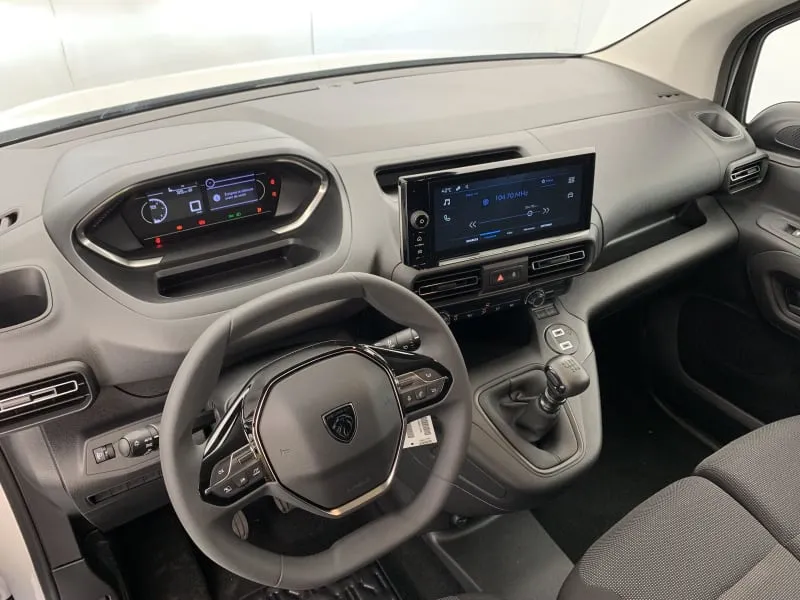 Utilitaire peugeot PARTNER FGN DIESEL 100 CH M MANUELLE 4 portes neuf moins cher par mandataire - photo 12