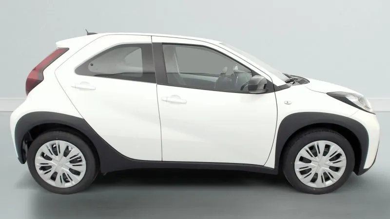 TOYOTA AYGO X Dynamic - photo 8