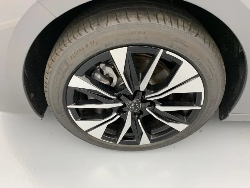 peugeot BLUEHDI 130CH S S EAT8 ALLURE - 5 portes neuve moins chère - photo 23