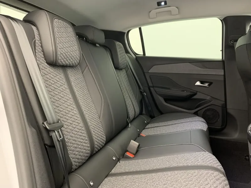 peugeot BLUEHDI 130CH S S EAT8 ALLURE - 5 portes neuve moins chère - photo 42