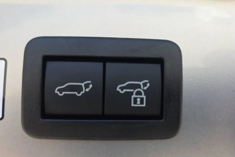 toyota Hybride 140 Design - 5 portes neuve moins chère - photo 50