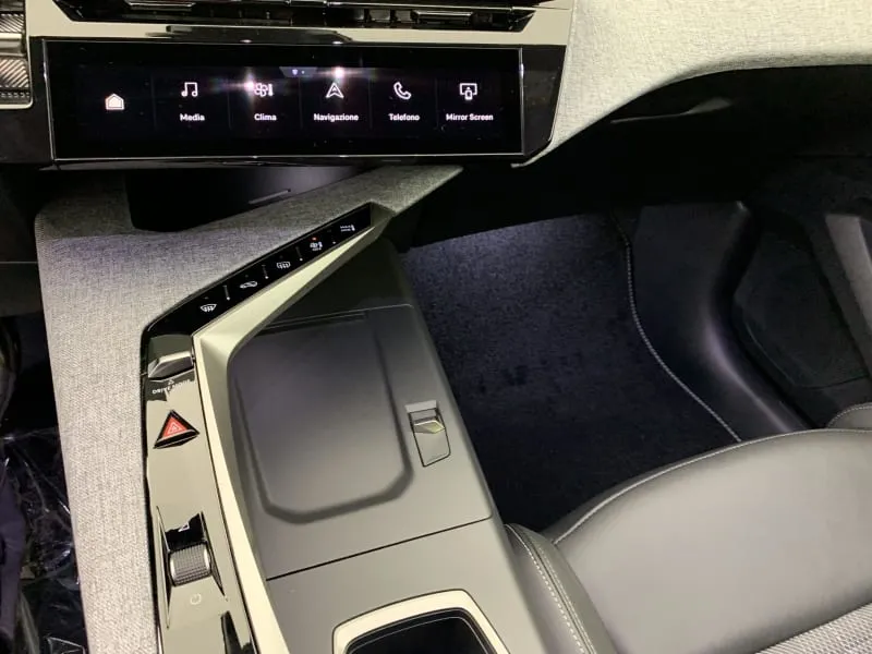 PEUGEOT 3008 GT - photo 43